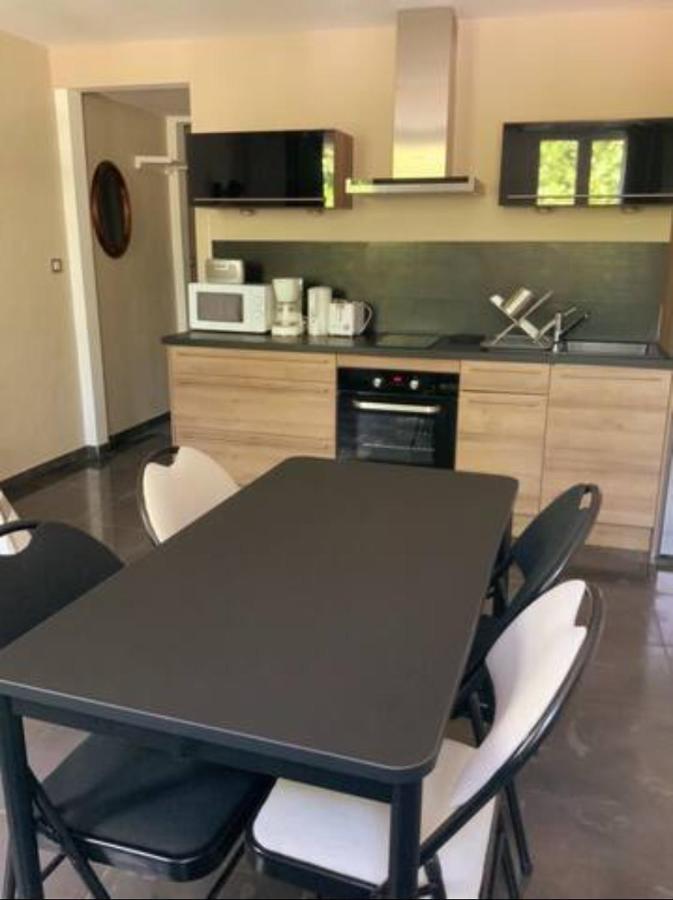 Centre Historique De - Face A La Mairie Apartment Frejus